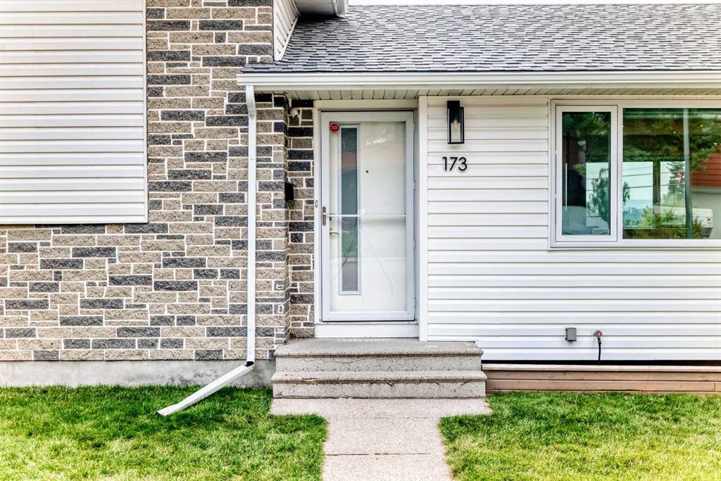 Picture for 173 Cornwallis Drive NW