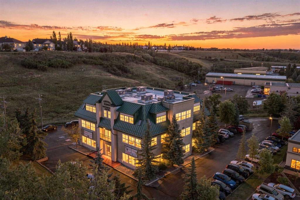 Picture for 201, 30 Crystalridge Drive 
