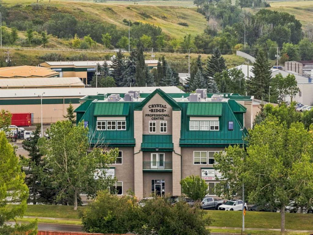 Picture for 201, 30 Crystalridge Drive 