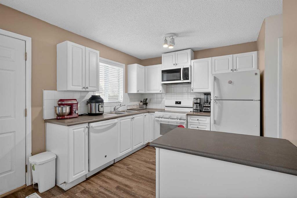 Picture for 260 Stonemere Place 