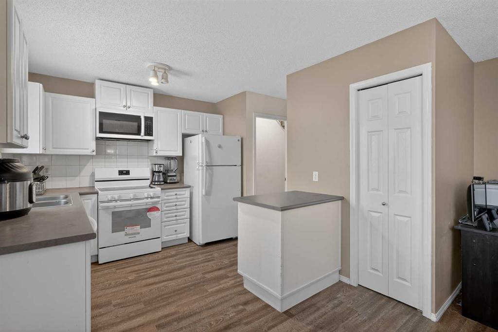 Picture for 260 Stonemere Place 
