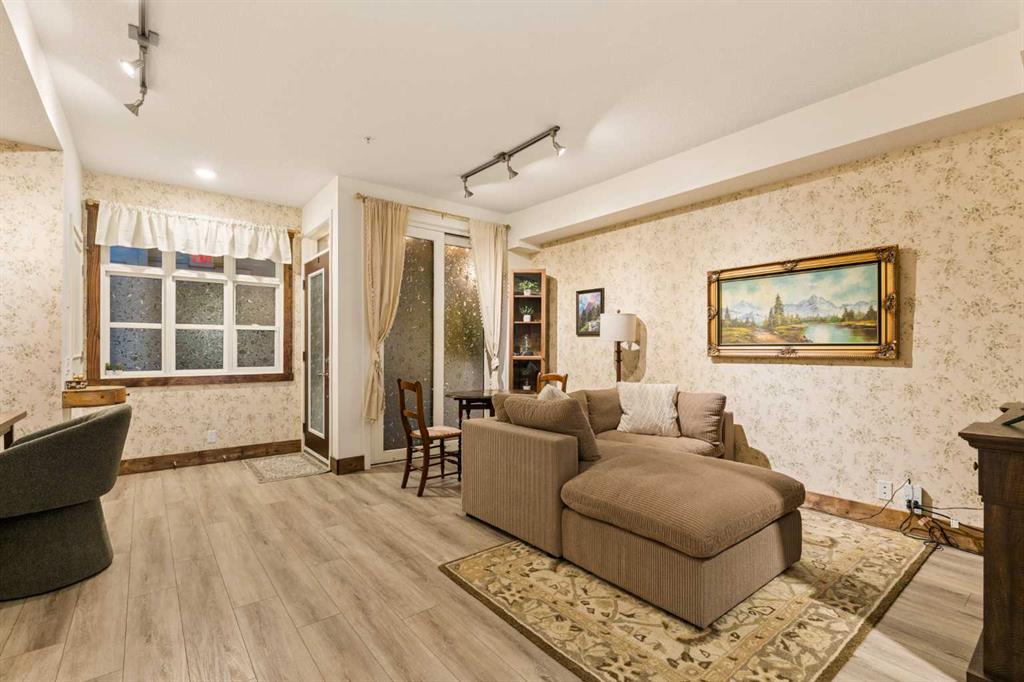 Picture for 243, 1719 9A Street SW
