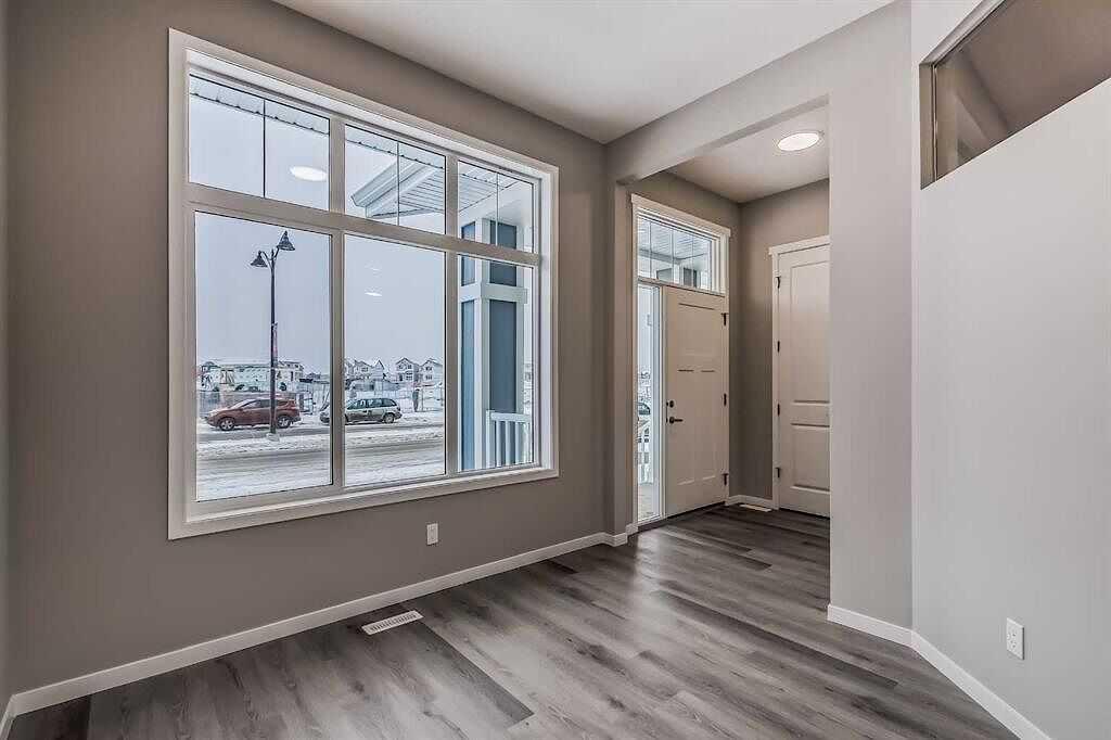 Picture for 1040 Mahogany Boulevard SE
