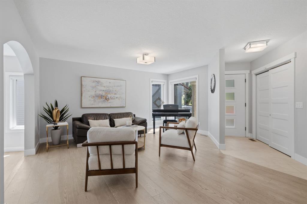 Picture for 30 Strathcona Road SW