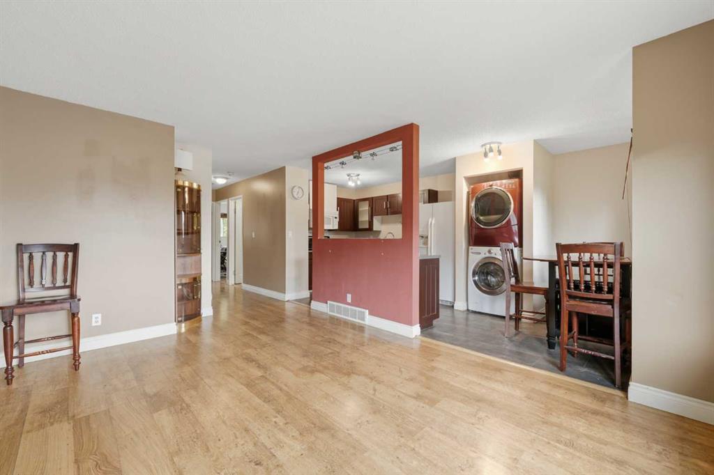 Picture for 945 Marcombe Drive NE