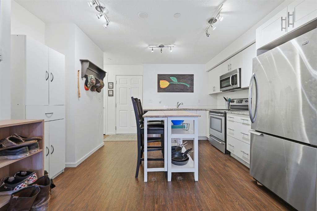 Picture for 3315, 755 Copperpond Boulevard SE