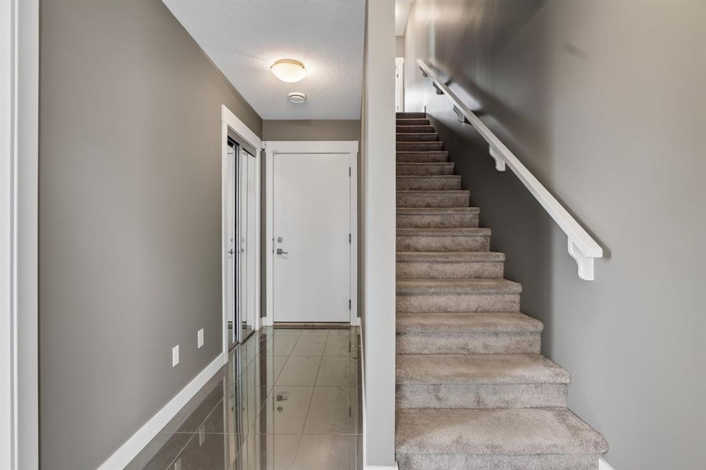 Picture for 43, 111 Rainbow Falls Gate 