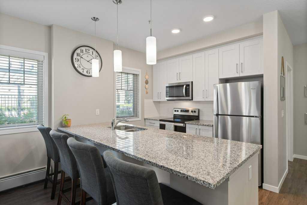 Picture for 103, 30 Mahogany Mews SE