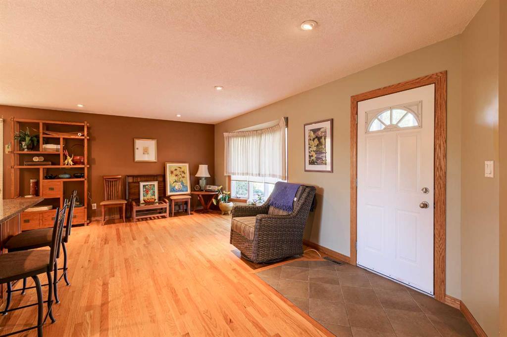 Picture for 346 Rundleview Drive NE