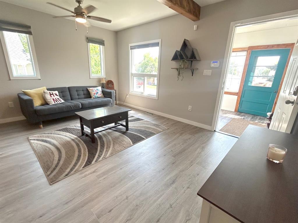 Picture for 18 Maple Street 