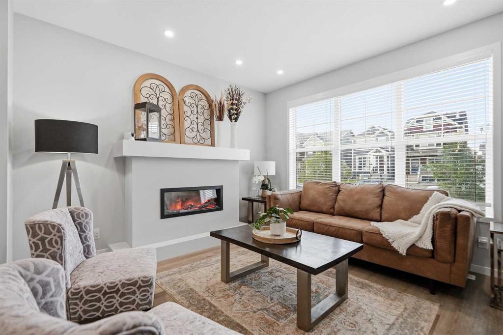 Picture for 578 Masters Road SE
