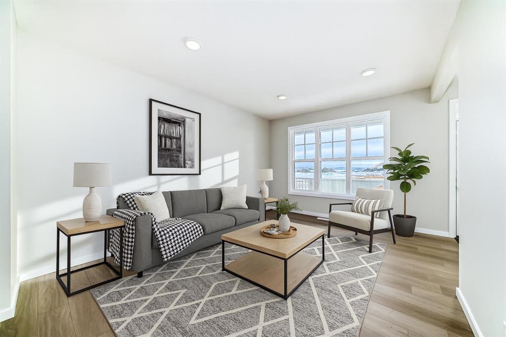 Picture for 828 Sora Boulevard SE