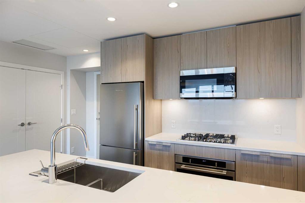 Picture for 530 3 Street SE