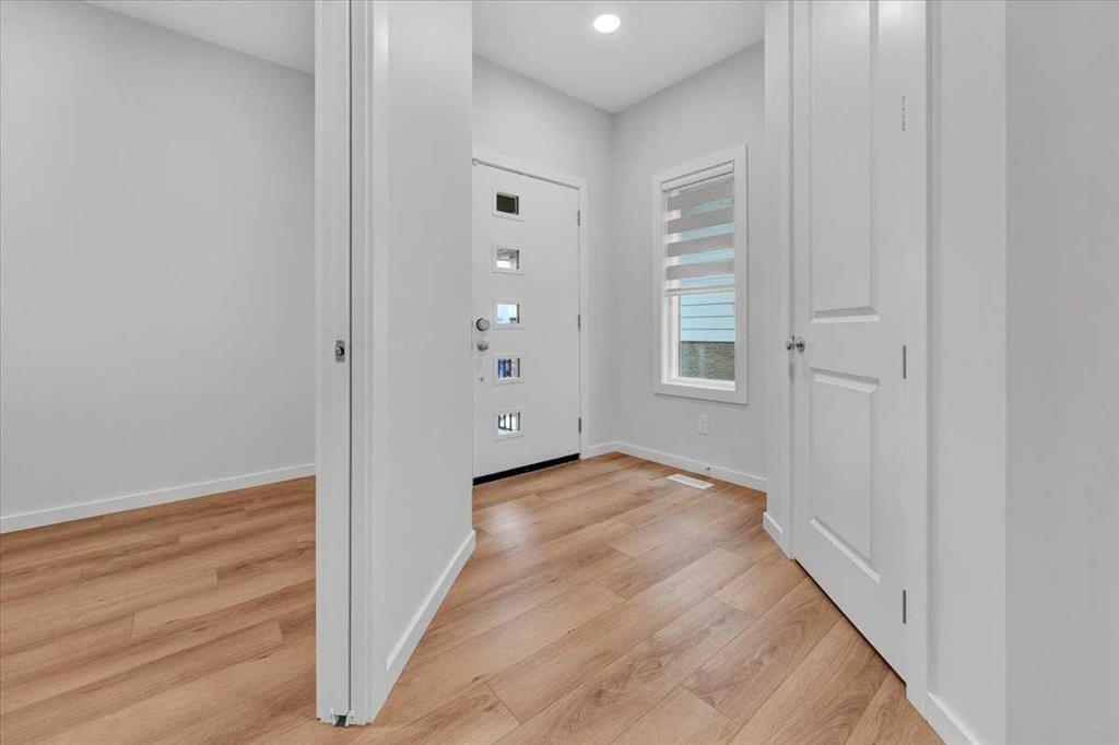 Picture for 75 Versant Rise SW
