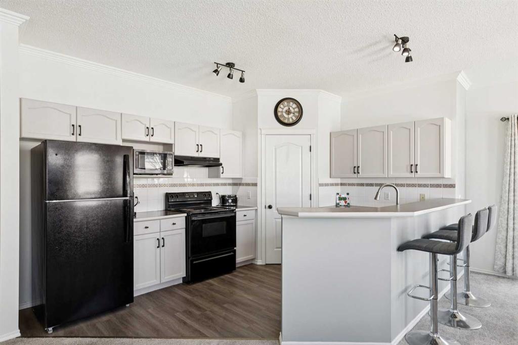 Picture for 40 Edgeridge Terrace NW