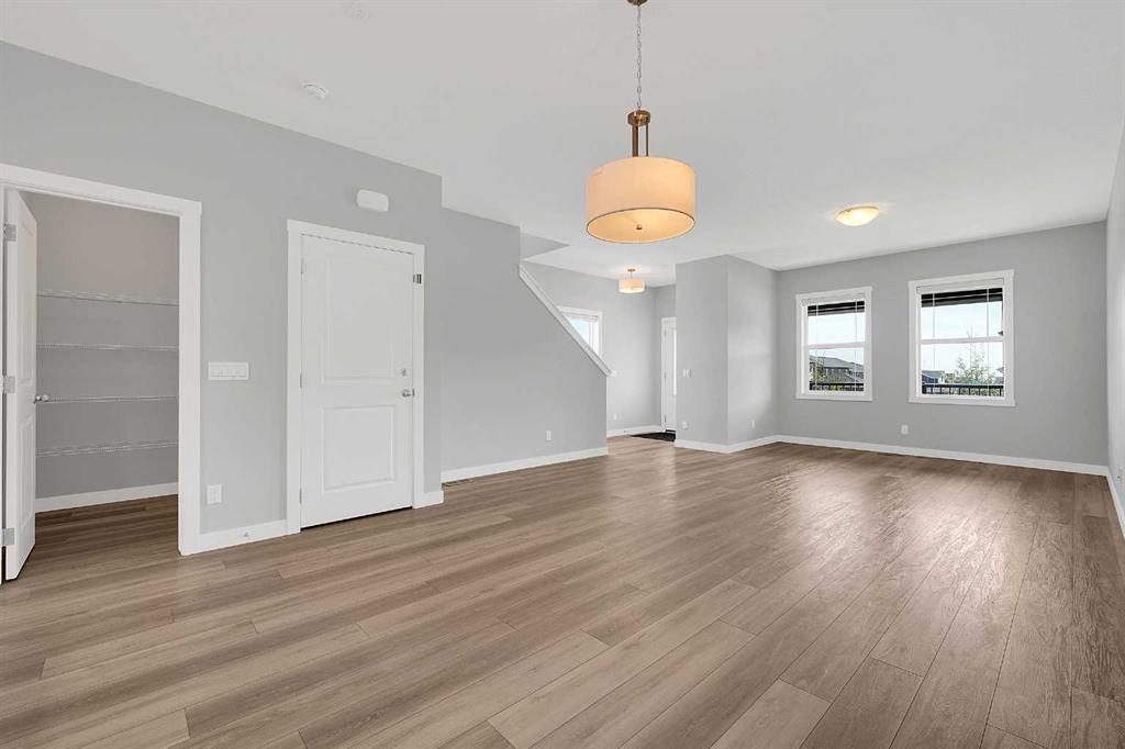 Picture for 125 Edith Gate NW