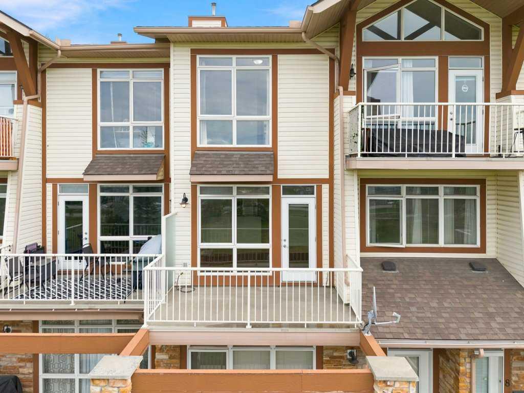 Picture for 11, 133 Rockyledge View NW