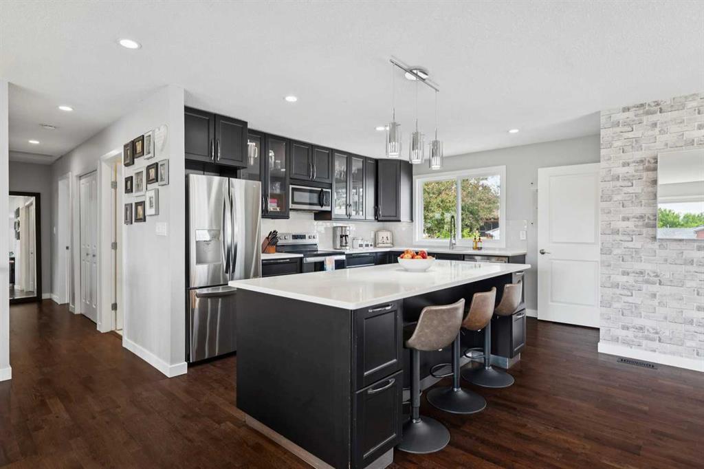 Picture for 336 Norseman Road NW