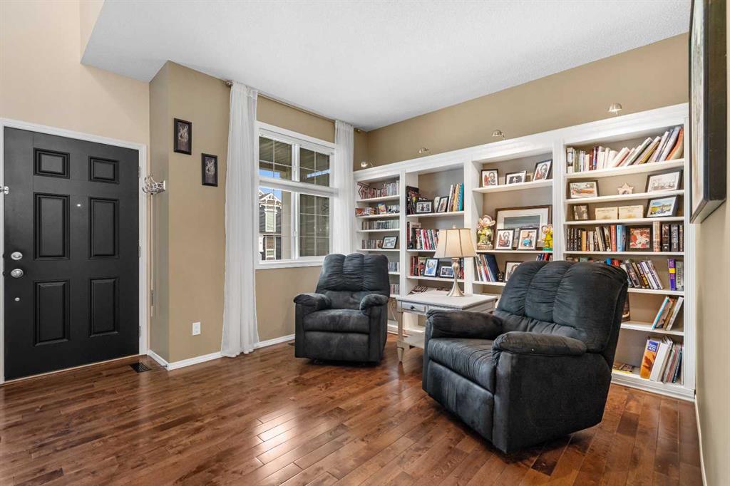 Picture for 80 Legacy Crescent SE