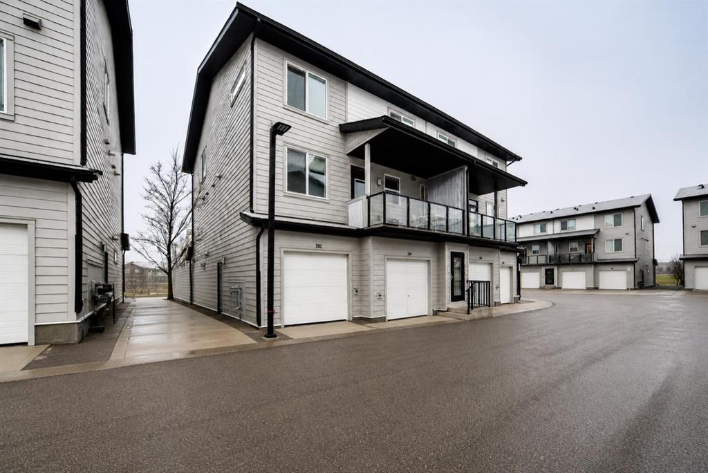 Picture for 202, 245 Redstone  NE