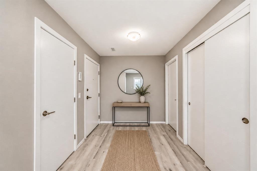 Picture for 202, 245 Redstone  NE
