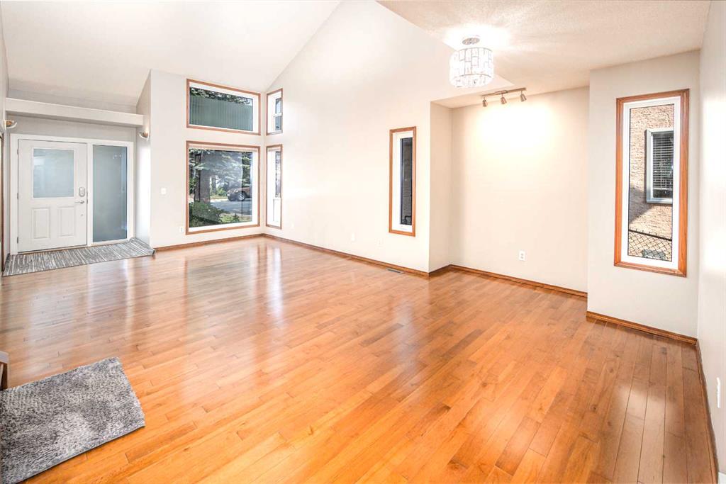 Picture for 131 Edgebrook Close NW