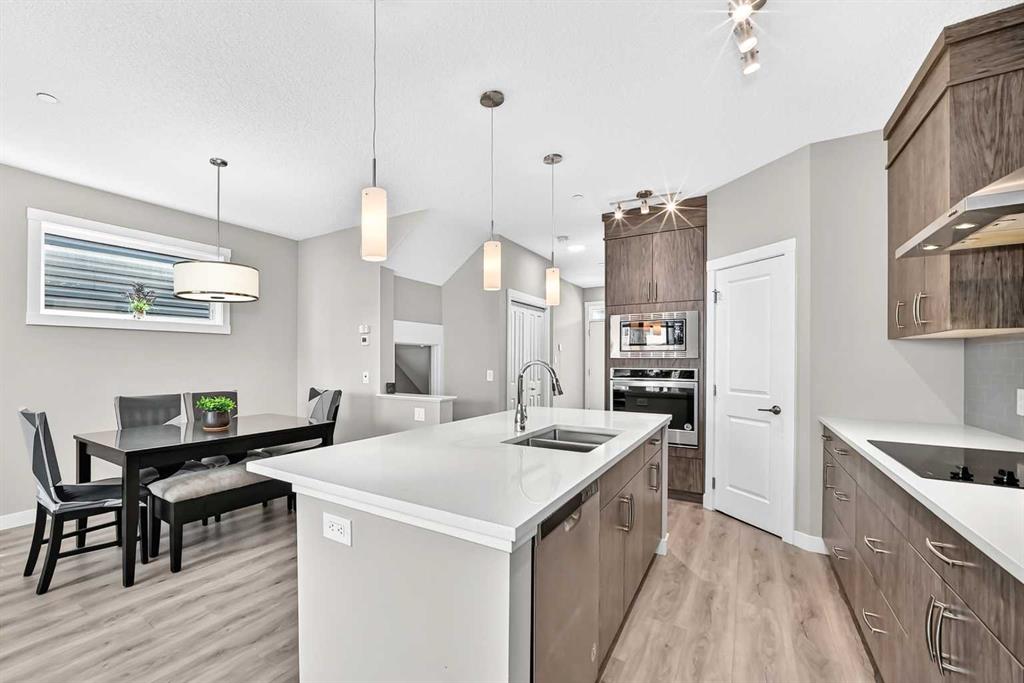 Picture for 75 Howse Crescent NE