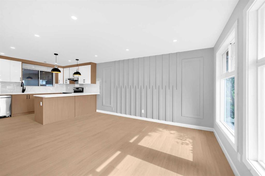 Picture for 219 Falwood Way NE