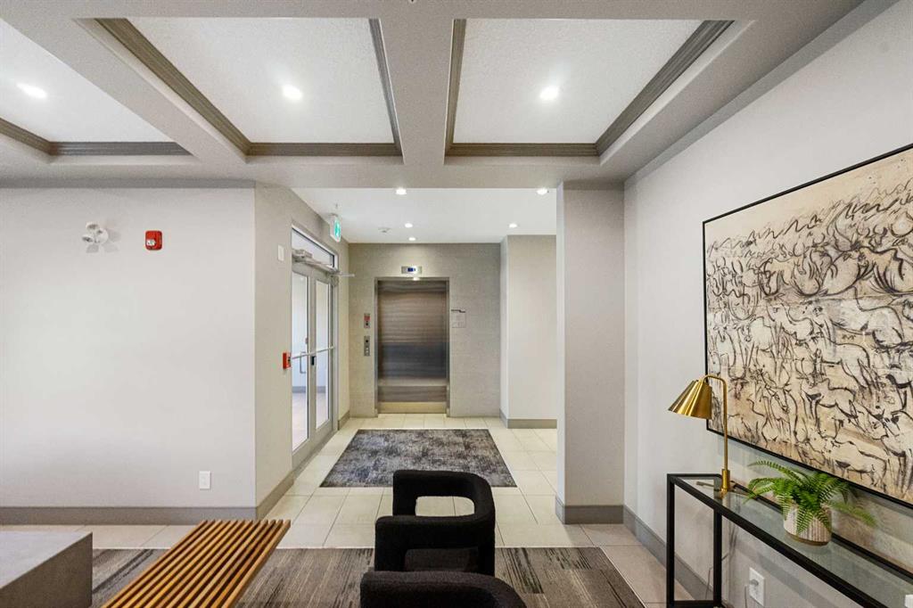 Picture for 3308, 80 Greenbriar Place NW