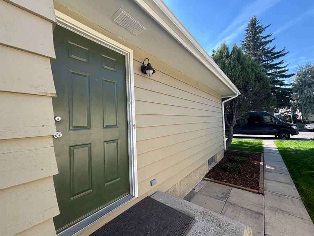 Picture for 235 Shawcliffe Circle SW