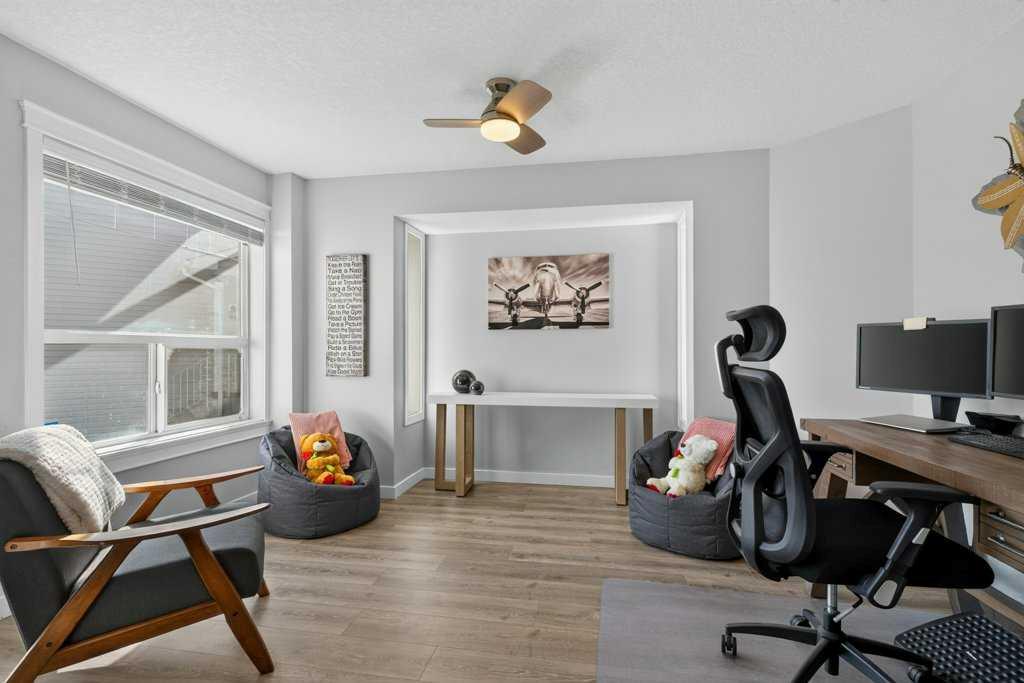 Picture for 218 Harvest Creek Close NE