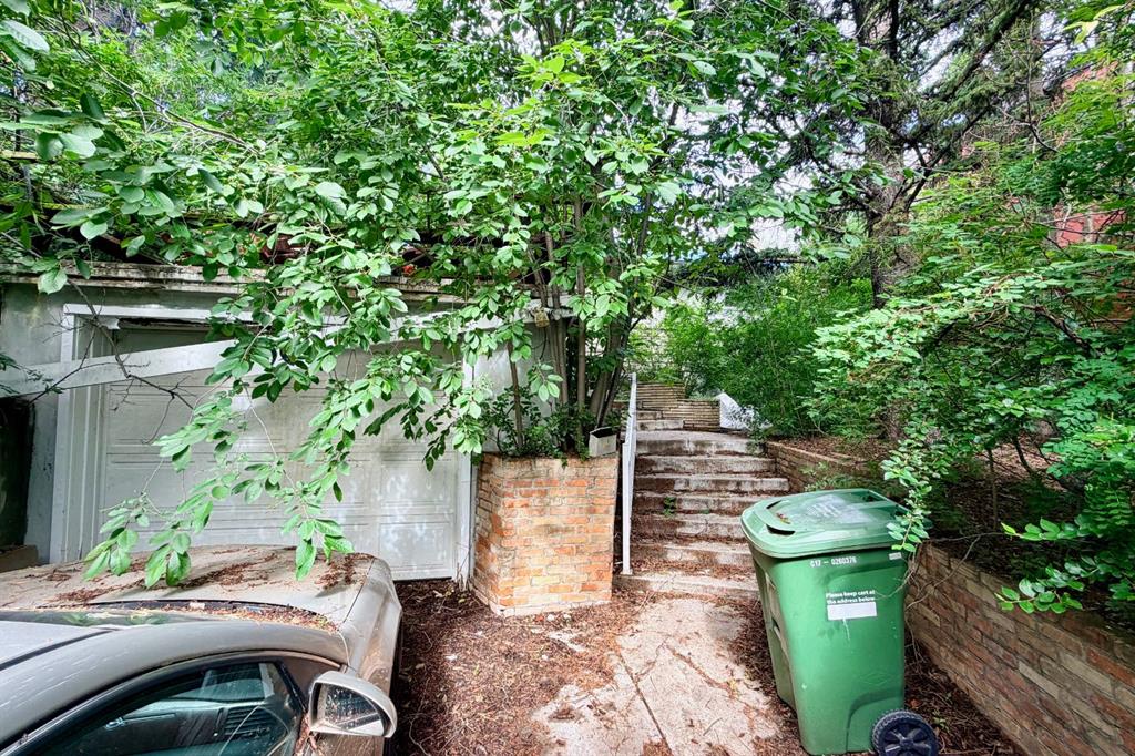 Picture for 2003 9 Street SW