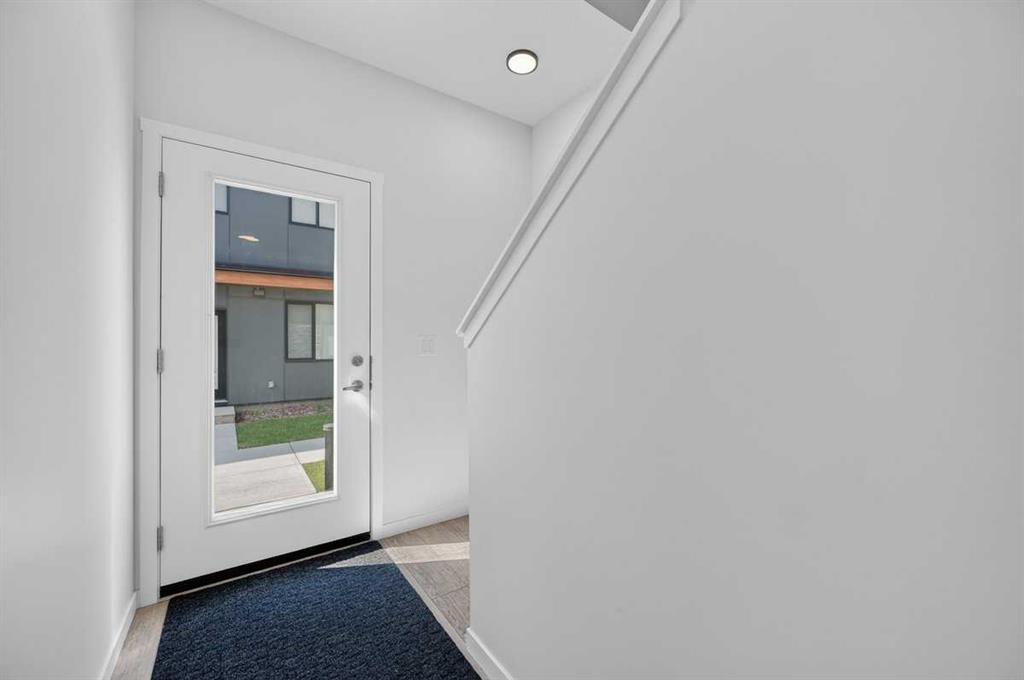 Picture for 405, 81 MIDTOWN Boulevard SW