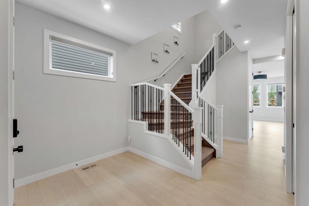 Picture for 45 Carringsby Landing NW