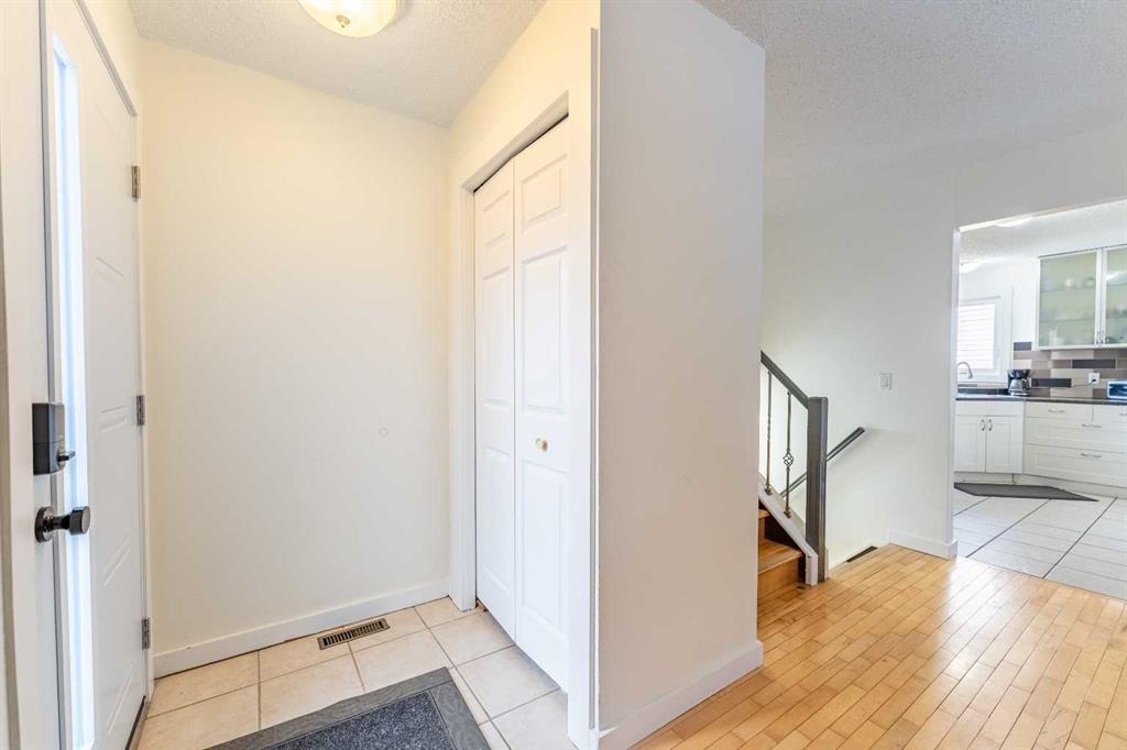 Picture for 44 Templehill Drive NE
