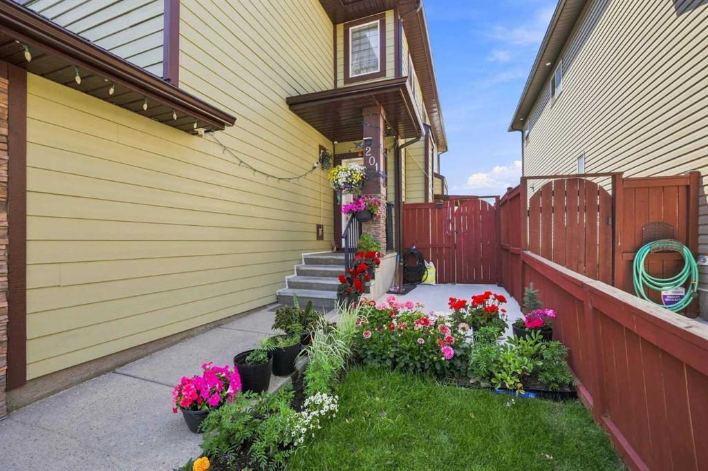 Picture for 201 Saddlelake Drive NE