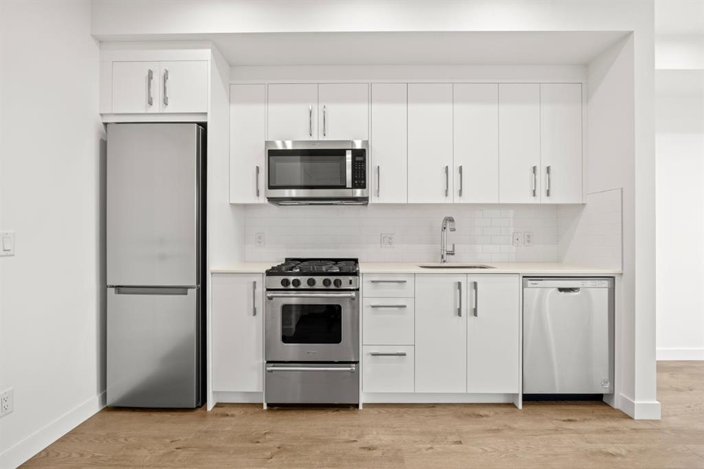 Picture for 502, 110 18A Street NW