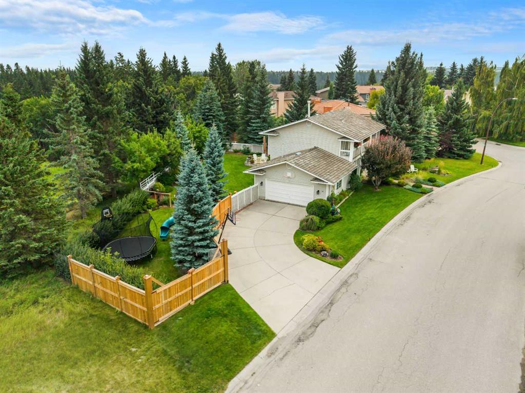 Picture for 72 Woodacres Crescent SW