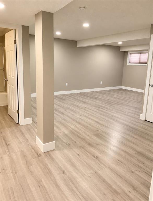 Picture for 27 Castlebrook Court NE