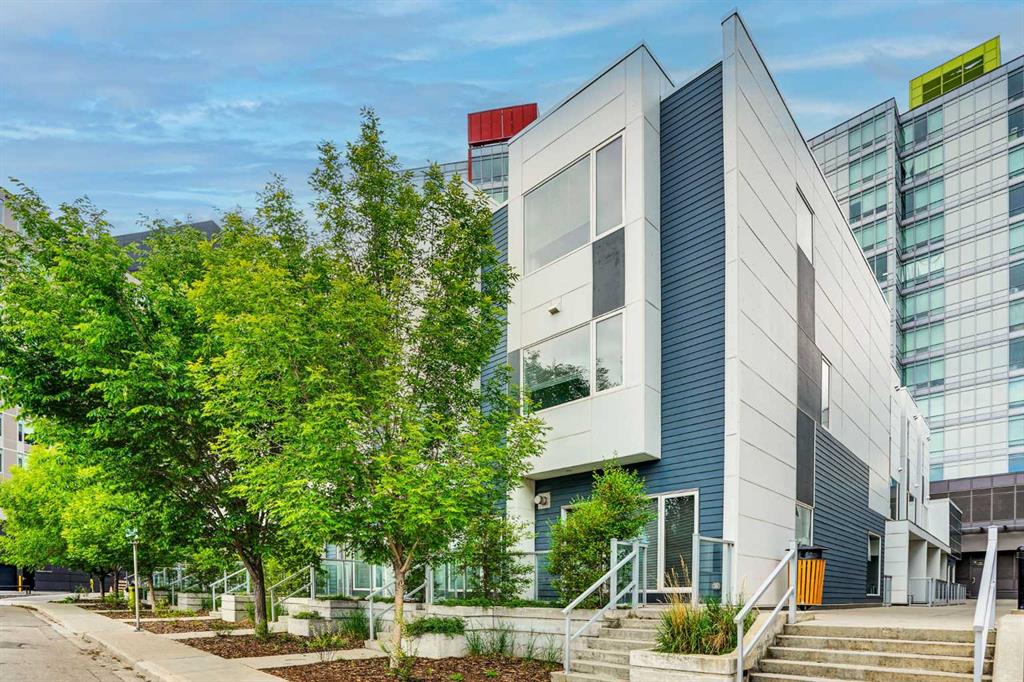 Picture for 207, 20 Brentwood Common NW