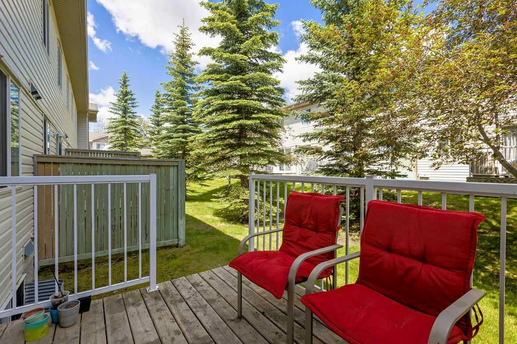 Picture for 155 Citadel Meadow Gardens NW