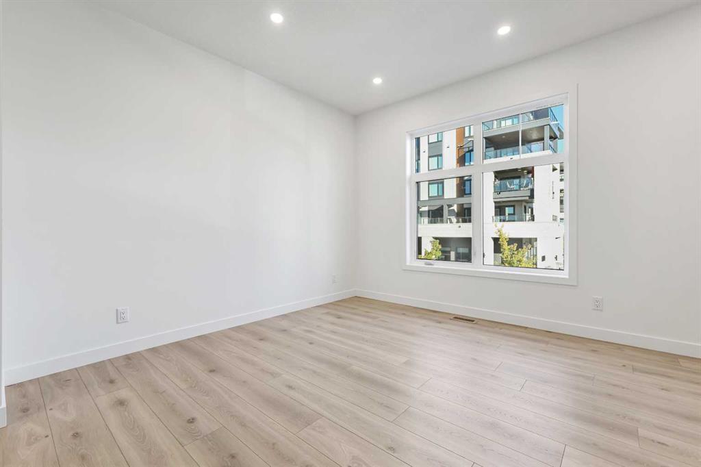 Picture for 157 Mahogany Gardens SE