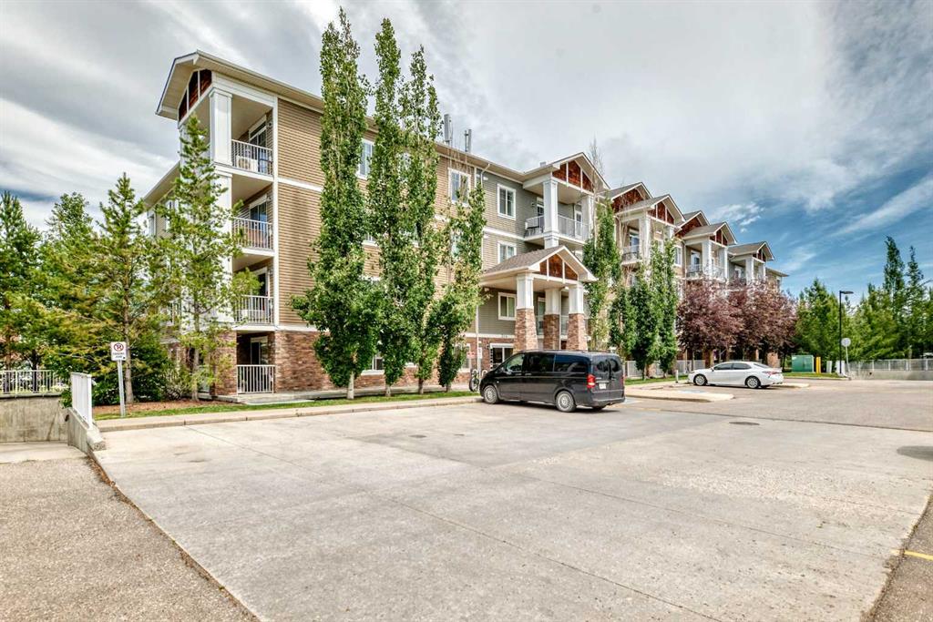 Picture for 106, 304 Cranberry Park SE