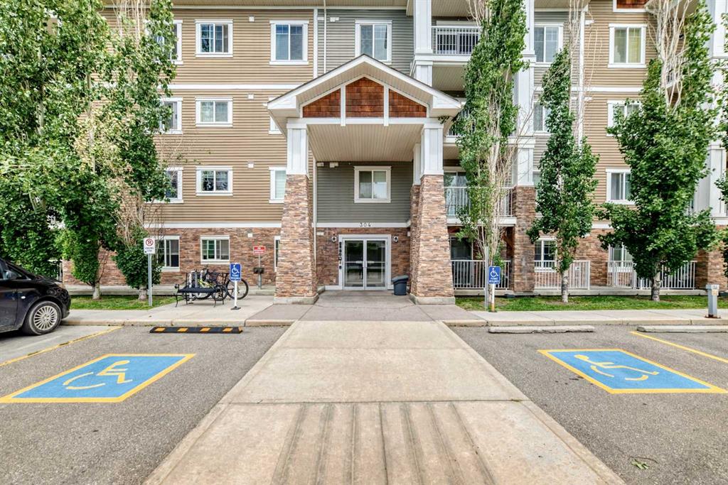 Picture for 106, 304 Cranberry Park SE