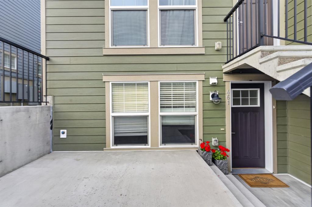 Picture for 461 Cranbrook Square SE