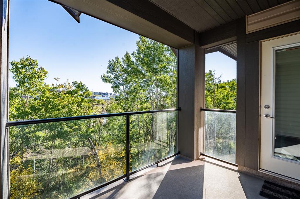 Picture for 209, 45 Aspenmont Heights SW