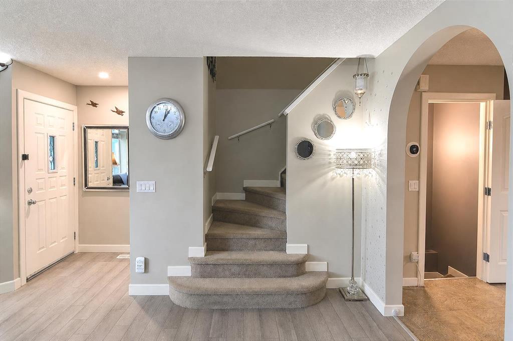 Picture for 56 Taralake Park NE