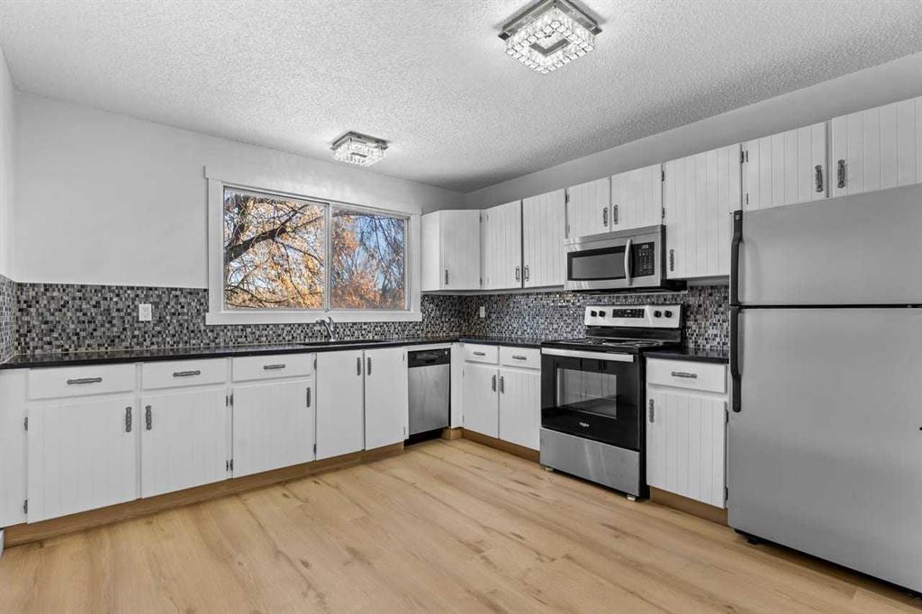 Picture for 7006A Bowness Road NW