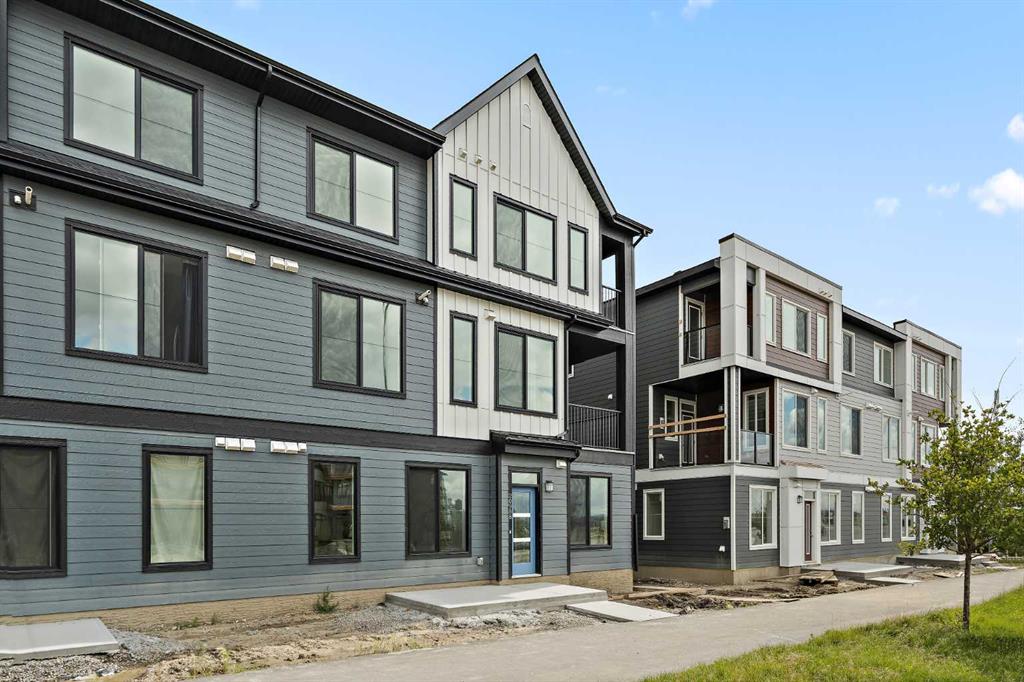 Picture for 3, 20830 Main Street SE