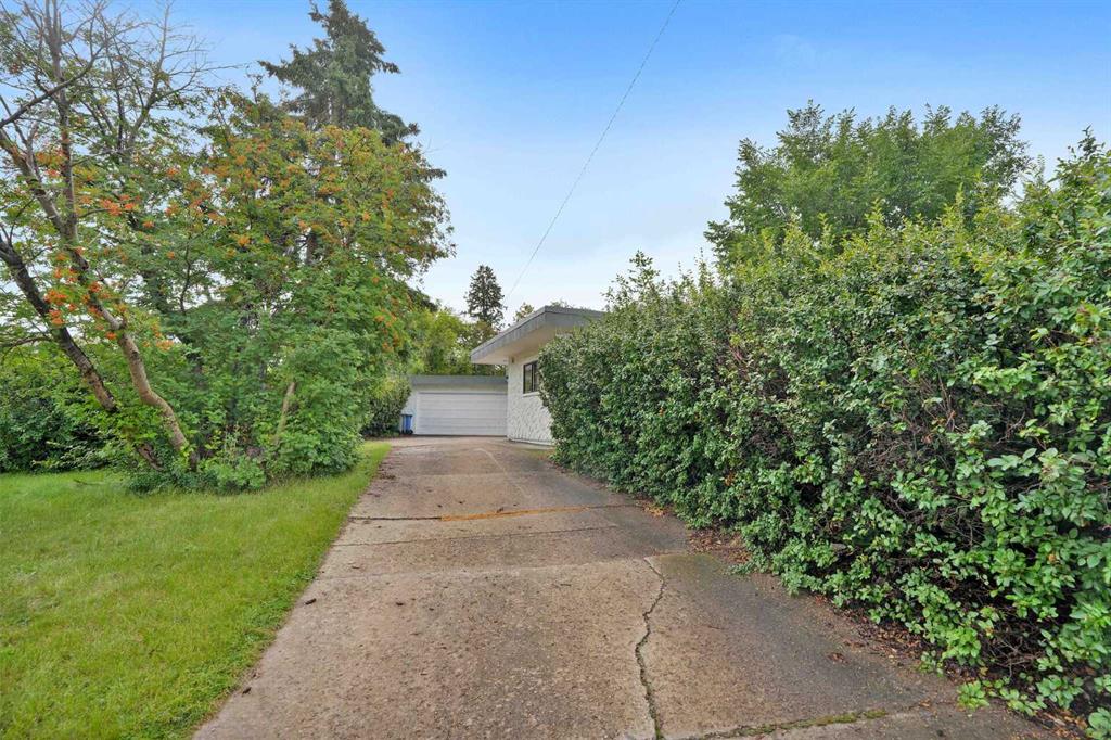 Picture for 5009 41 Street Close 